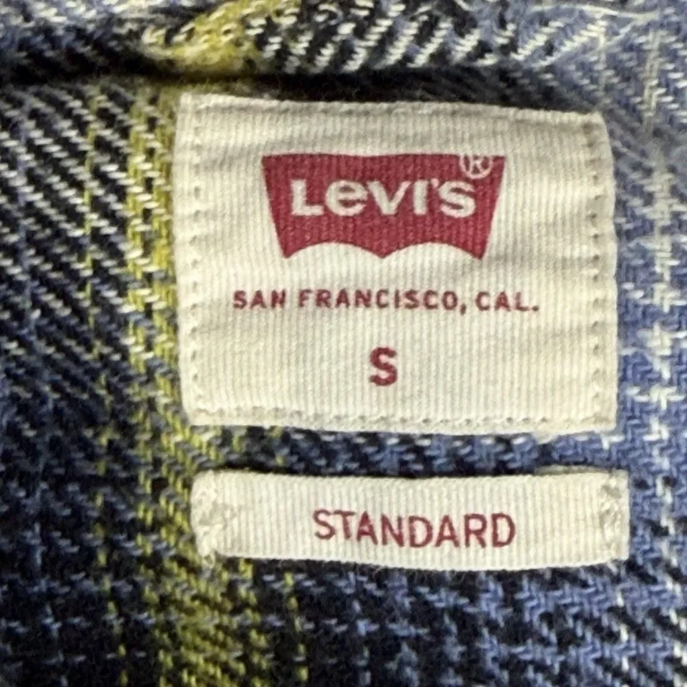 Levi’s Flannel Shirt Blue Yellow Plaid Standard Fit Button Down Cotton‎ Men’s S